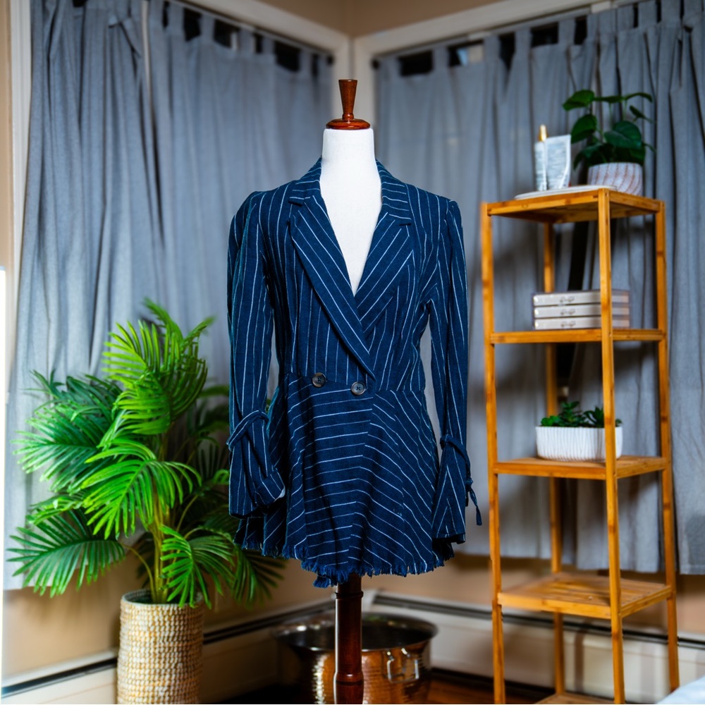 Free People Blue Pinstripe Blazer Lightweight Tailored Fit